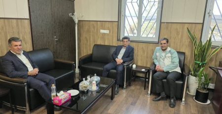 بازدید معاون توسعه مدیریت و منابع استانداری چهارمحال و بختیاری از شرکت فولاد توان‌آور آسیا